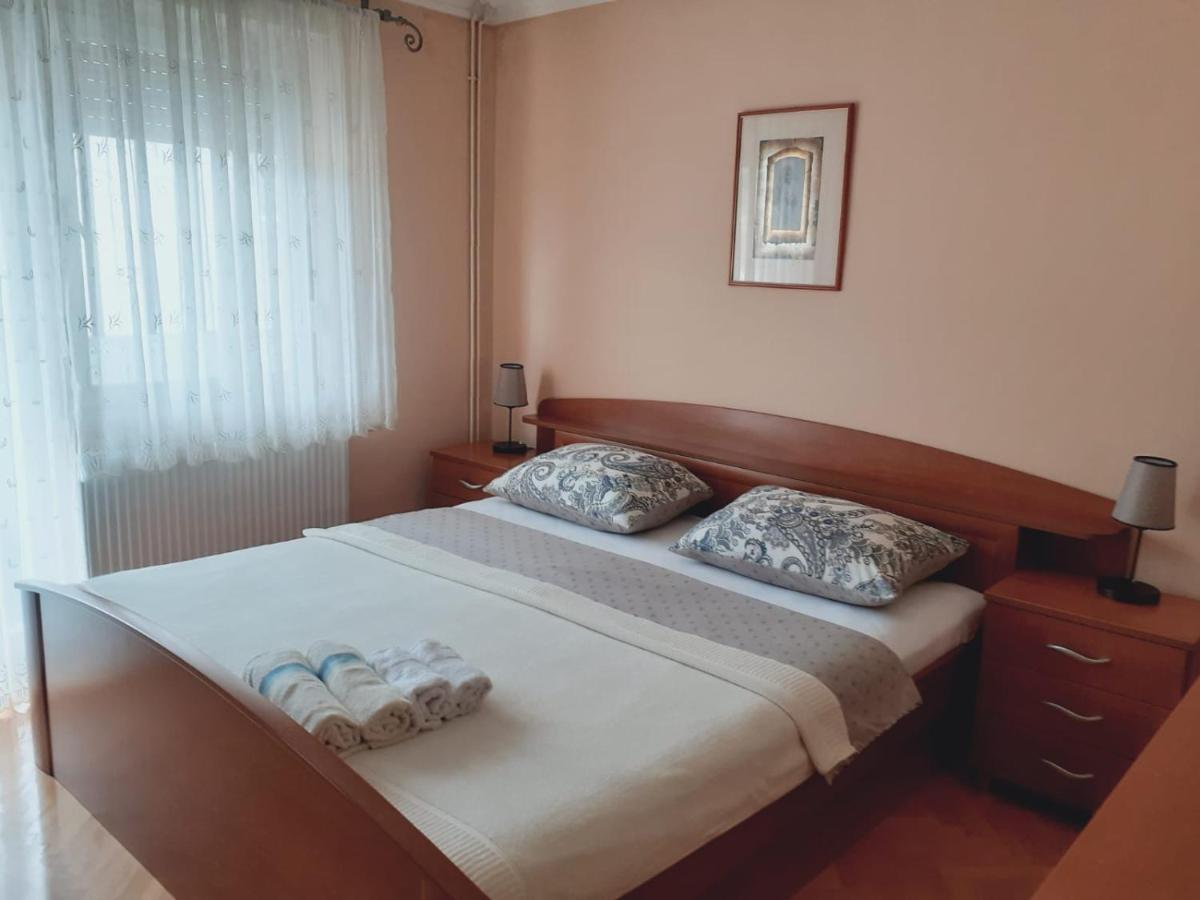Spacious 80M2 Apartment In The Center Ljubuški Exteriör bild